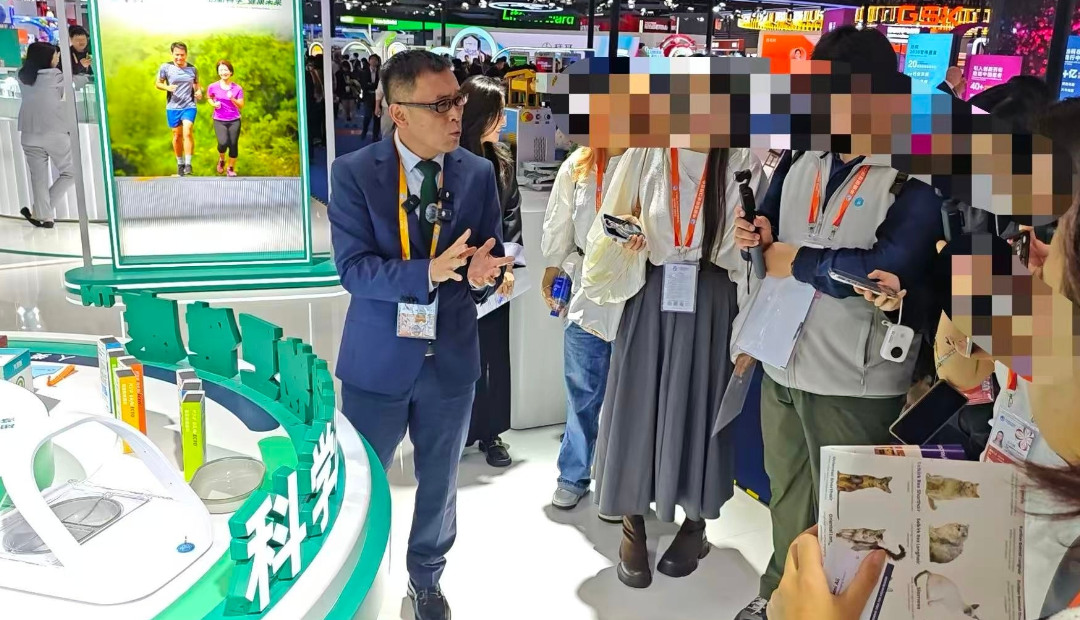 宠物产业进博会首秀，外国展商：看好中国宠物经济市场，已谈成两千万美元单