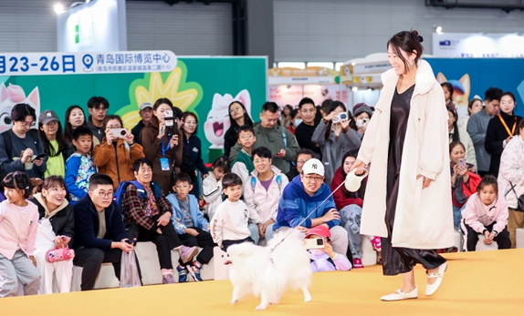2025亚太宠物节火爆启幕！3万㎡萌宠盛宴燃爆青岛