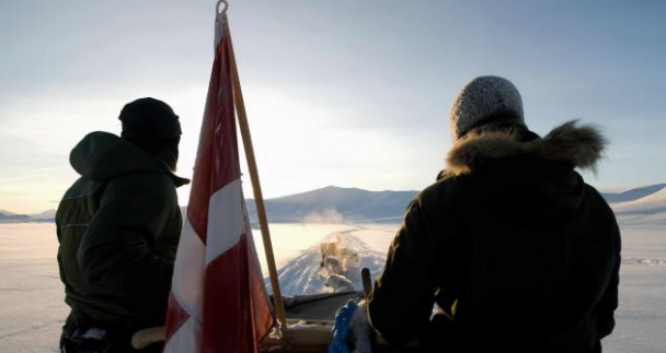 美方嘲笑狗拉雪橇，却不知这是格陵兰岛的“秘密武器”