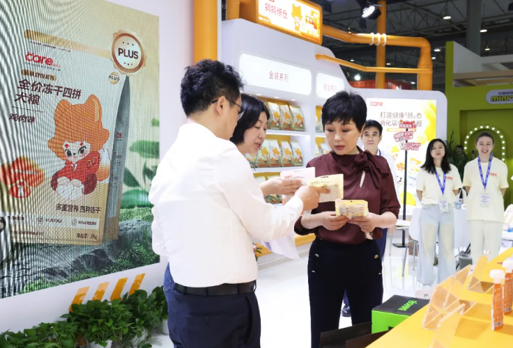 明星产品+科学理念双驱动，Care好主人成成都宠博会焦点，引领宠业高质量发展