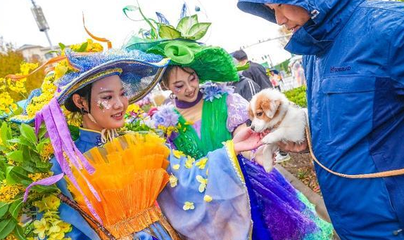 北京大兴庞各庄“西瓜小镇”主打“快乐休闲”，2025花宠季描绘产业融合新图景