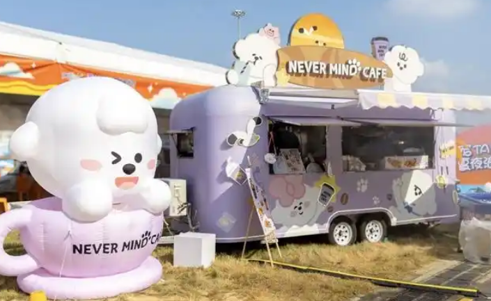 李佳琦直播间引领宠物消费，亚宠展见证行业新高度