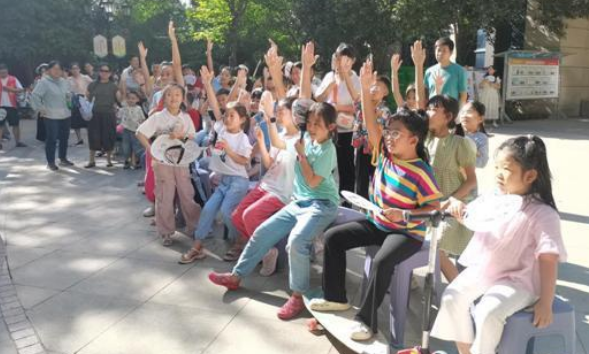 雁塔区漳浒寨街道开展爱鸟护鸟主题活动