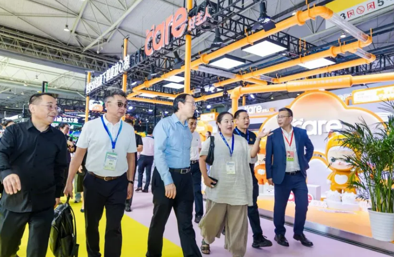 明星产品+科学理念双驱动，Care好主人成成都宠博会焦点，引领宠业高质量发展