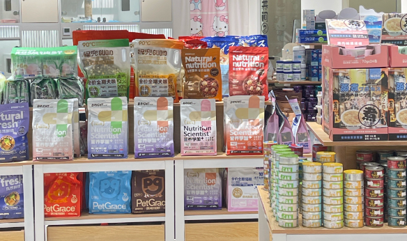 宠物店 “跑路” 现象引发关注，铲屎官需警惕