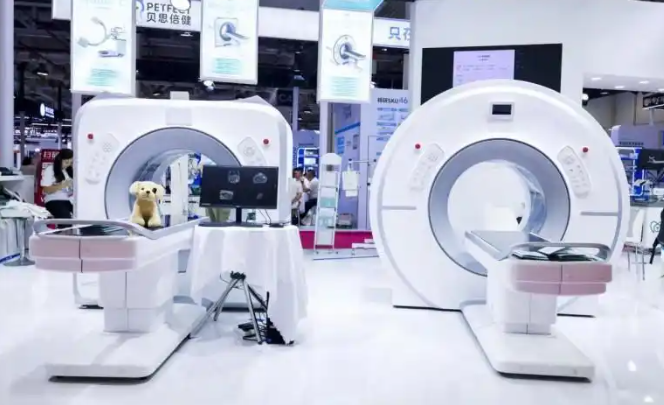 必康宠物DR亮相第十七届东西部小动物兽医师大会斩获双奖