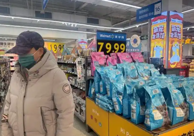 年味新消费，宠物“年夜饭”“压岁粮”“写真照”走俏春节市场